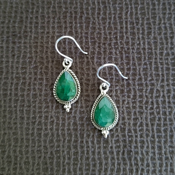 ✨️HP✨️ Shivam Beryl Emerald💚 Teardrop💧Earrings - Picture 14 of 16